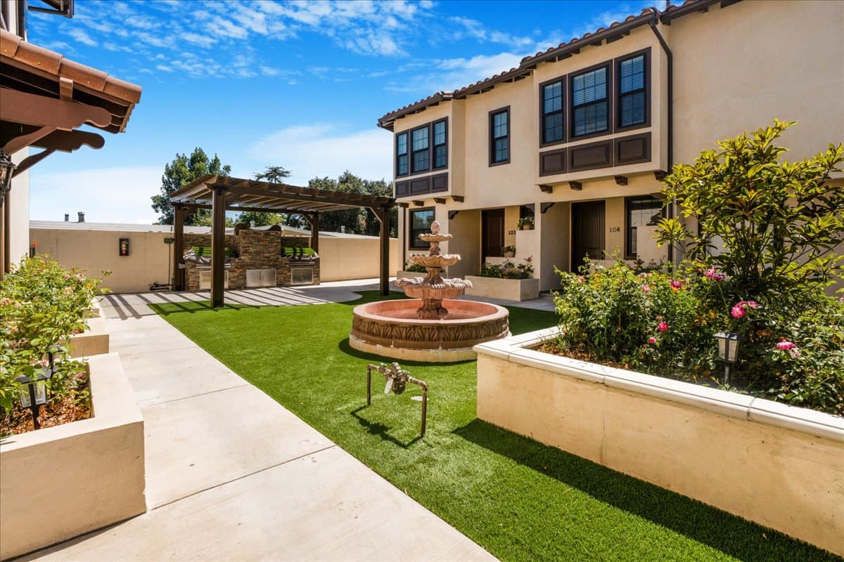Grand Oaks Villa - Photo 10