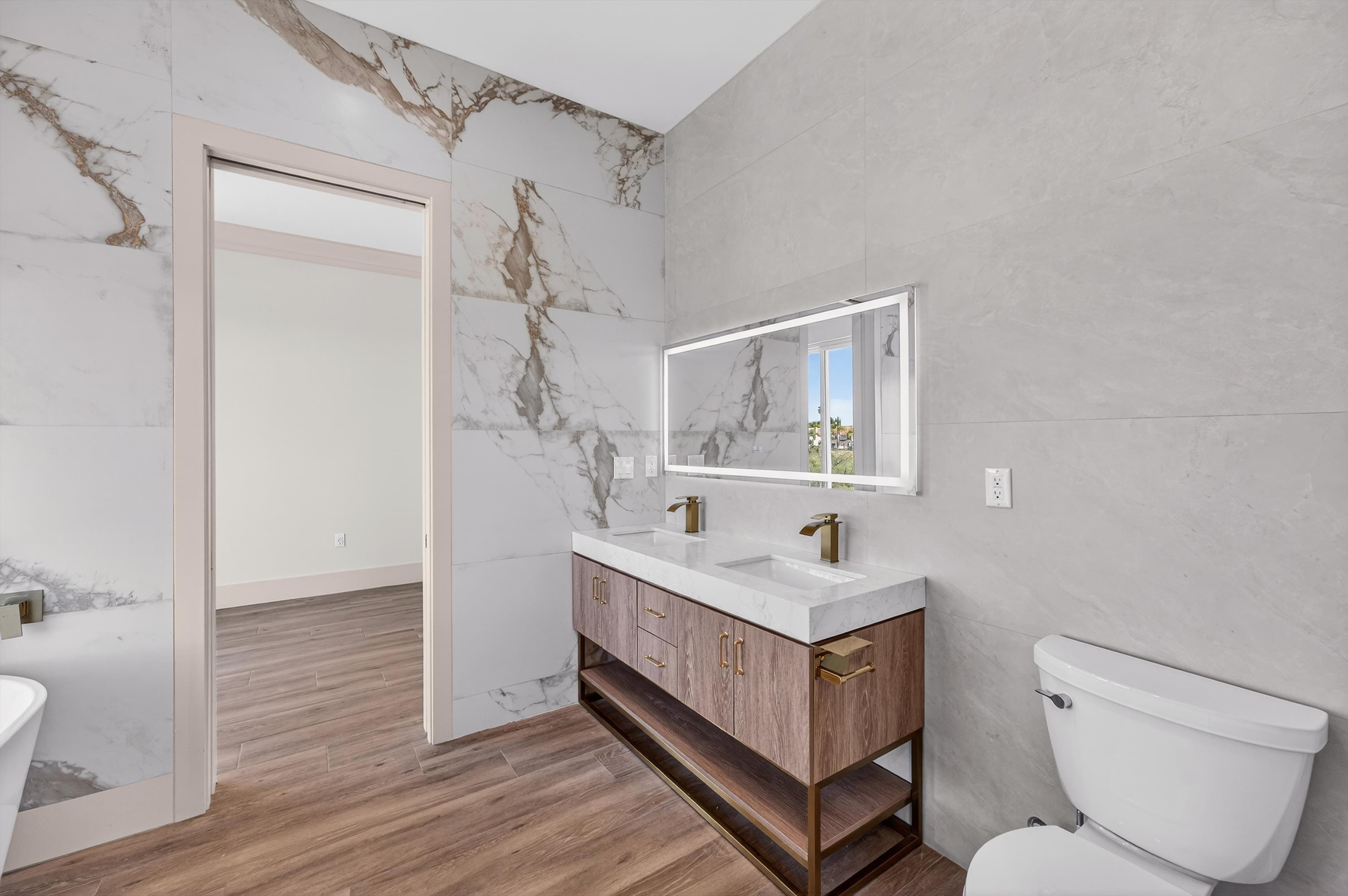 Kingspoint Dr Detached ADU - Photo 10