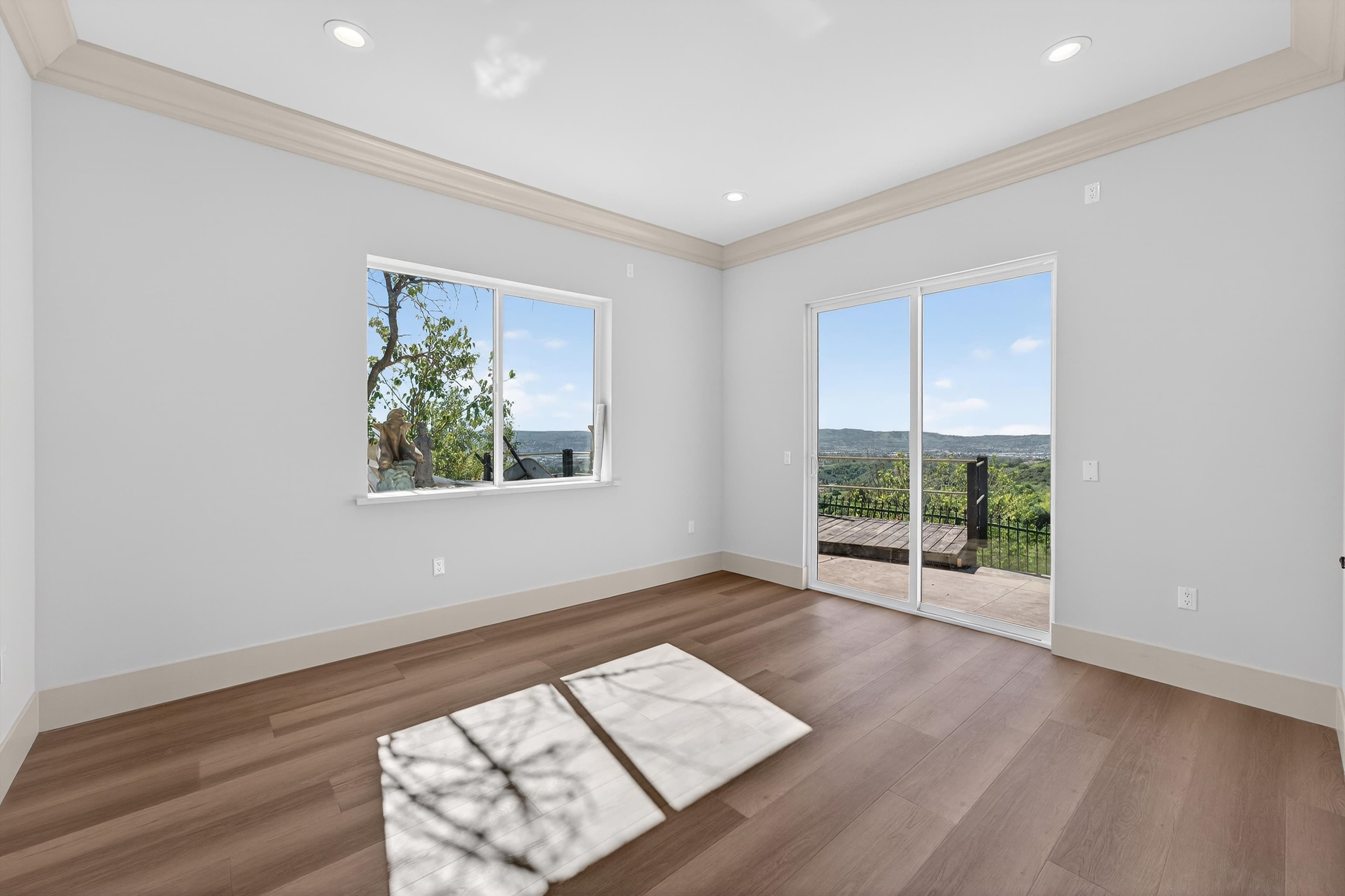 Kingspoint Dr Detached ADU - Photo 9